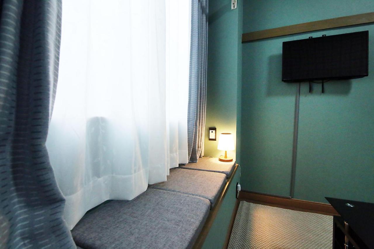 Lark Okubo Free Wifi * Tokio